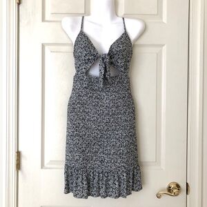 Acoa Tie Front Cut Out Smocked Bodycon Dress Black & White Print Size Medium